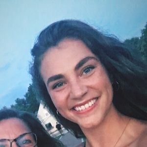 Meet your Posher, Leah